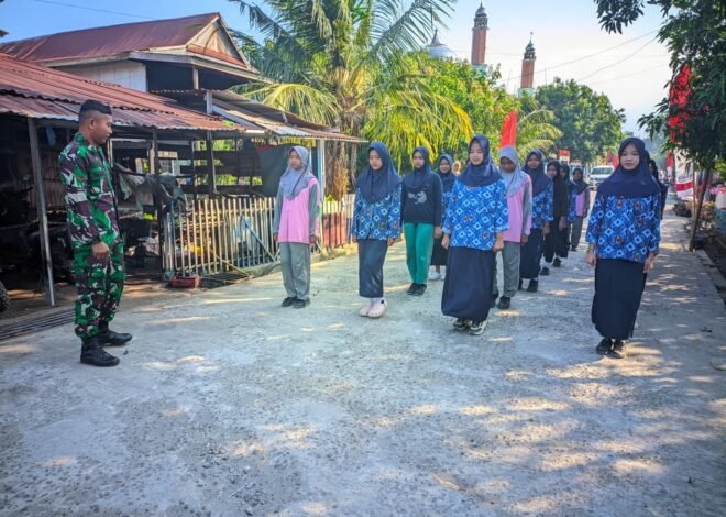 Sambut HUT Ke-81 RI, Satgas TMMD Ke-129 Kodim 1404/Pinrang Latih Gerak Jalan Siswa MTs DDI Malgawi