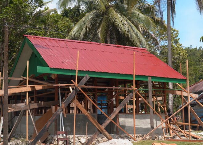 Pembangunan Rumah Type 36 oleh Satgas TMMD di Kampung Sesor