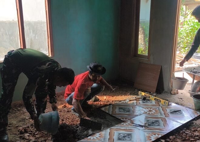 Rumah Baru Bapak Karno, Pemasangan Keramik Jadi Sorotan TMMD ke-129
