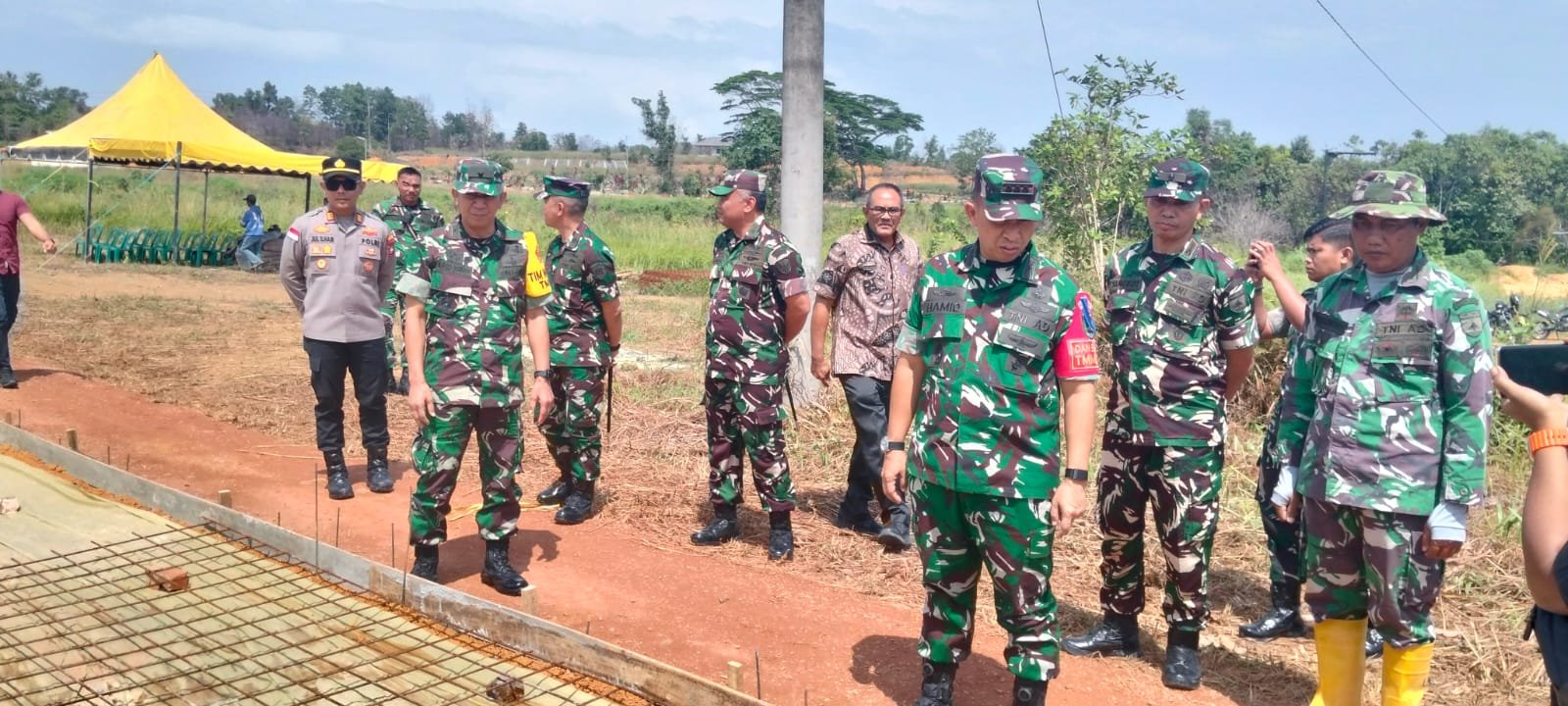 Perkuat Kemanunggalan TNI-Rakyat, Waster KASAD Evaluasi Progres Pembangunan TMMD Ke-129 di Kabupaten Bintan