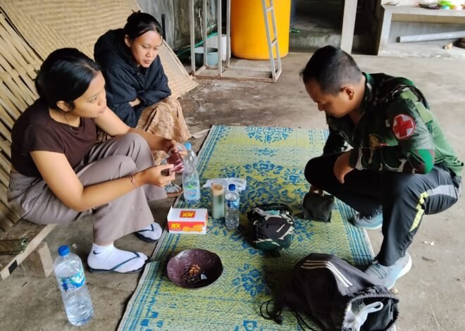 Sigap Tangani Mahasiswa KKN yang Alami Alergi, Tim Kes Satgas TMMD Berikan Pengobatan