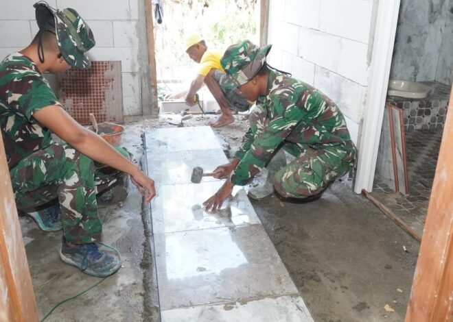 ​Ketelatenan anggota Satgas TMMD ke-129: Sulap Lantai Tanah Ibu Kemi Jadi Keramik Impian