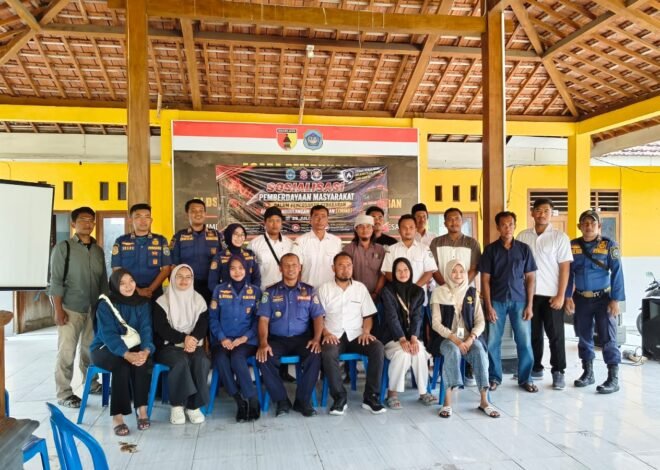 ​Siap Tanggap Bencana, Satgas TMMD 129 Kodim 0812 Lamongan bersama Damkar kab Lamongan Bekali Warga Tlemang Edukasi dan Simulasi Pemadam Kebakaran