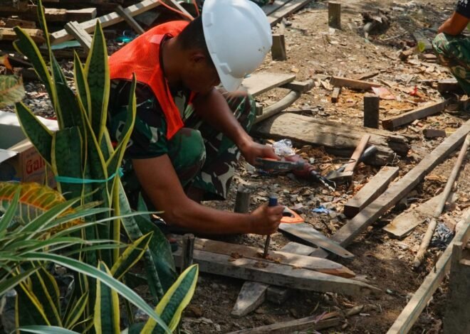 Gotong Royong Satgas TMMD dan Warga Percepat Pembangunan RTLH Bapak Masrani