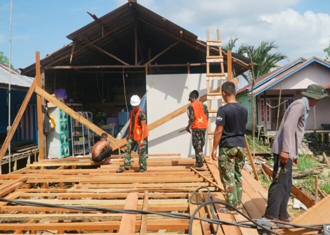 Satgas TMMD Kodim 1011/KLK Genjot Progres RTLH Ibu Rini Lewat Pemasangan Gelagar