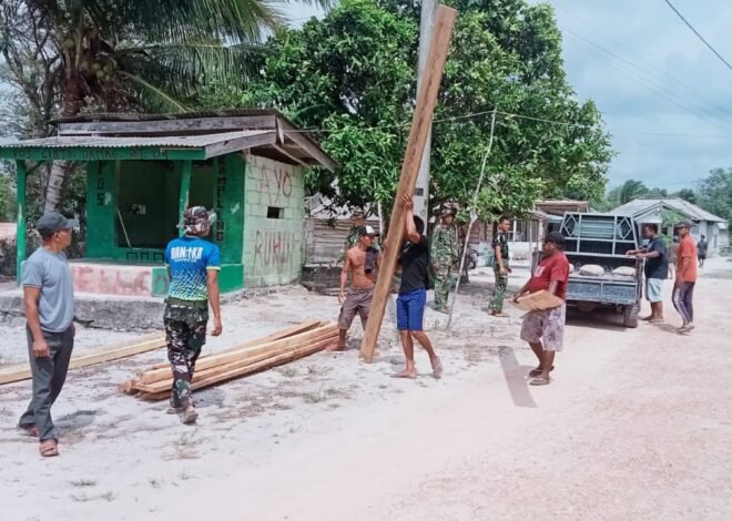 Gotong Royong Satgas TMMD dan Warga Hidupkan Kembali Poskamling sebagai Simbol Kebersamaan Desa