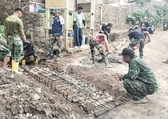 Pengerjaan Perbaikan Dekker Titik 1 di Dusun Samaenre oleh Satgas TMMD