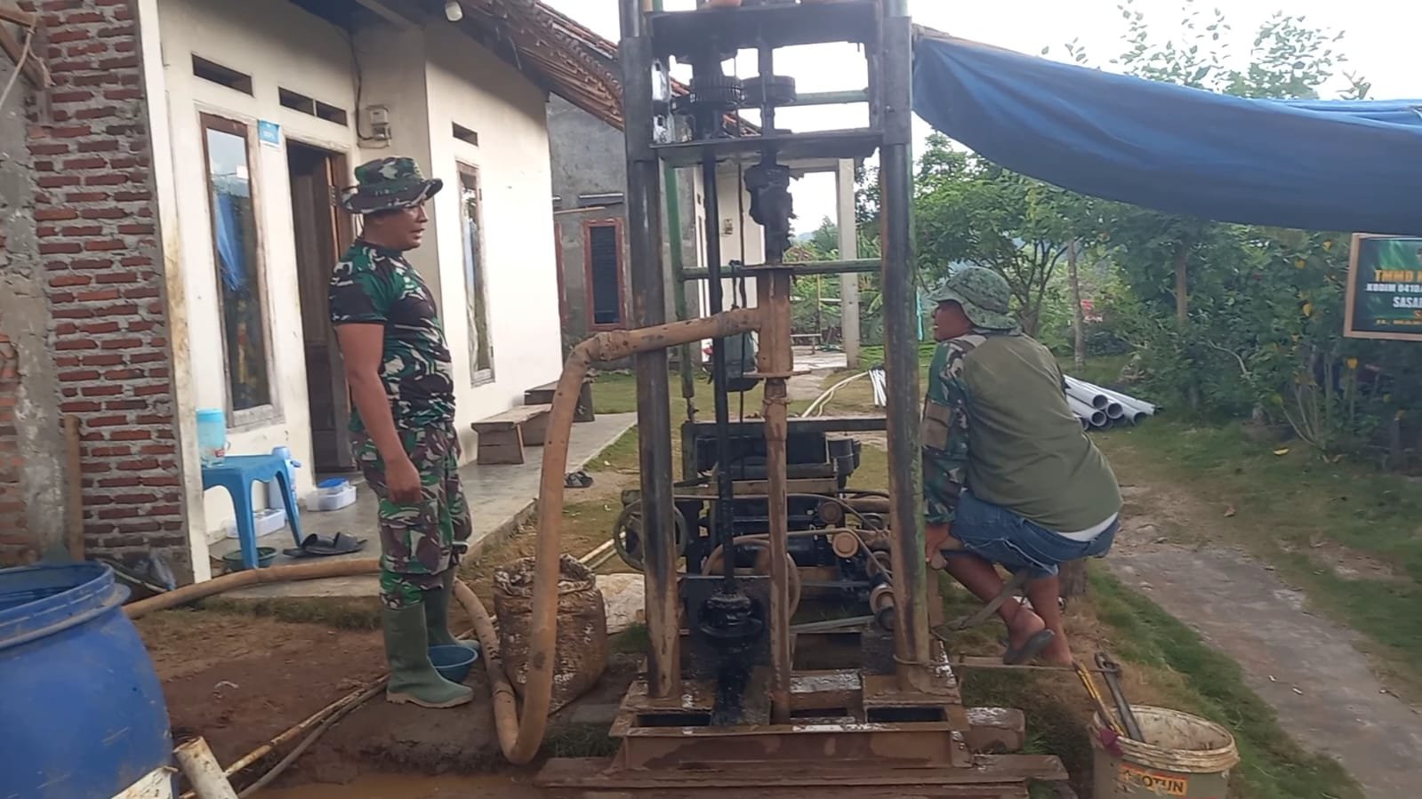 Pembangunan Sumur Bor TMMD Ke-129 Hadirkan Harapan Baru bagi Warga Pinang Jaya