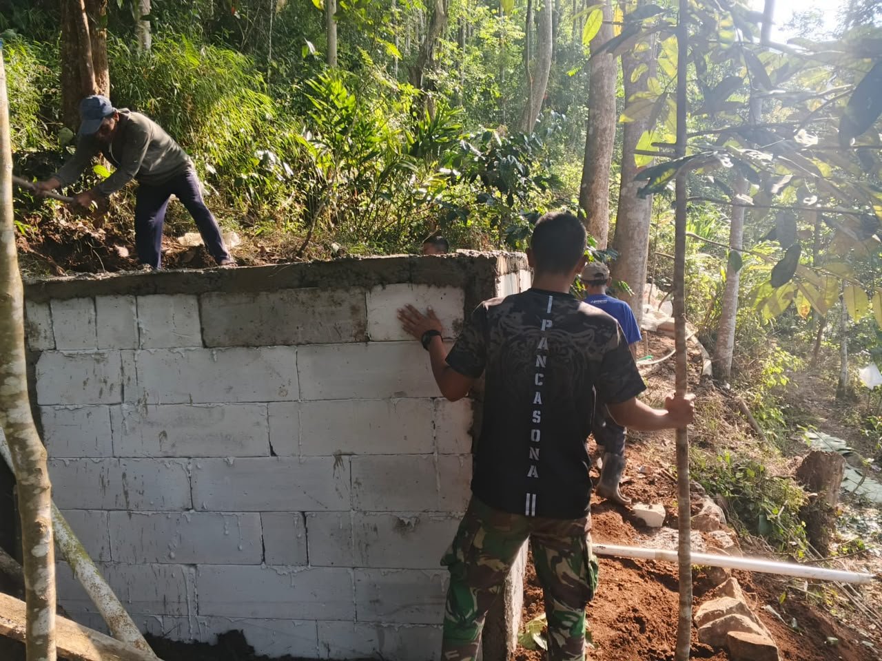 Progres Pipanisasi TMMD Ke-129 Kodim 0608/Cianjur Tembus 56 Persen, Harapan Air Bersih Kian Nyata