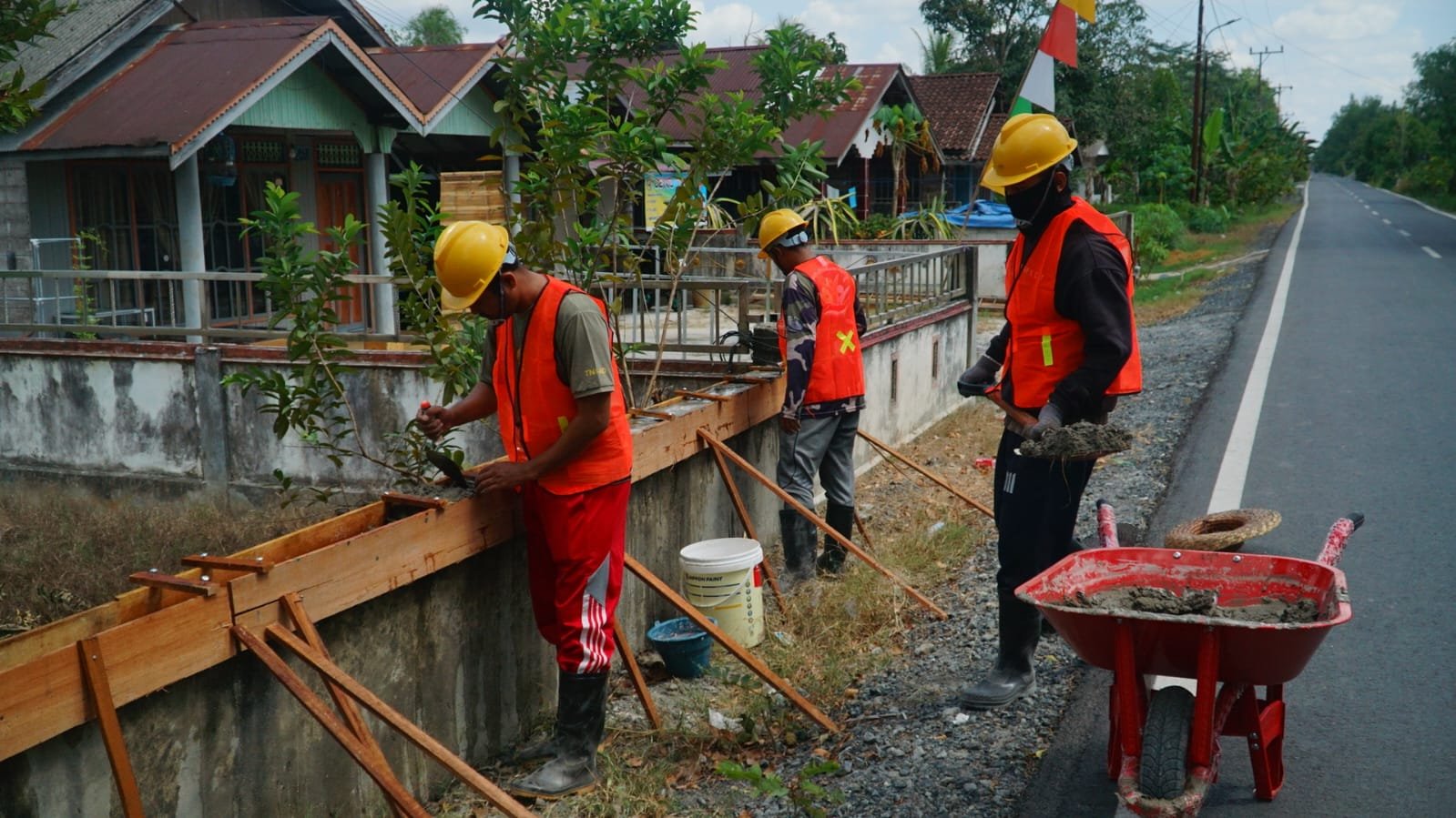 TMMD Reguler Ke-129 Tingkatkan Fasilitas Ibadah Warga Desa Bandaraya
