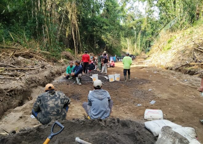 TMMD Bangun Kebersamaan, Secangkir Kopi Satukan TNI dan Warga Desa Sekardadi