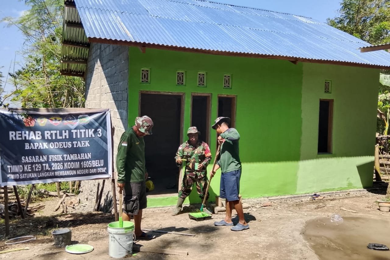 Pembangunan Rumah Odeus Taek: Wujud Sinergi TNI dan Masyarakat