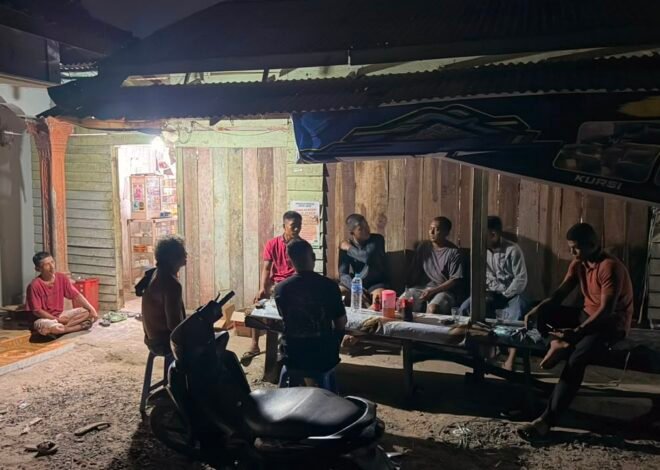 Dari Obrolan Malam Lahir Kedekatan, Satgas TMMD Bangun Komunikasi Bersama Warga