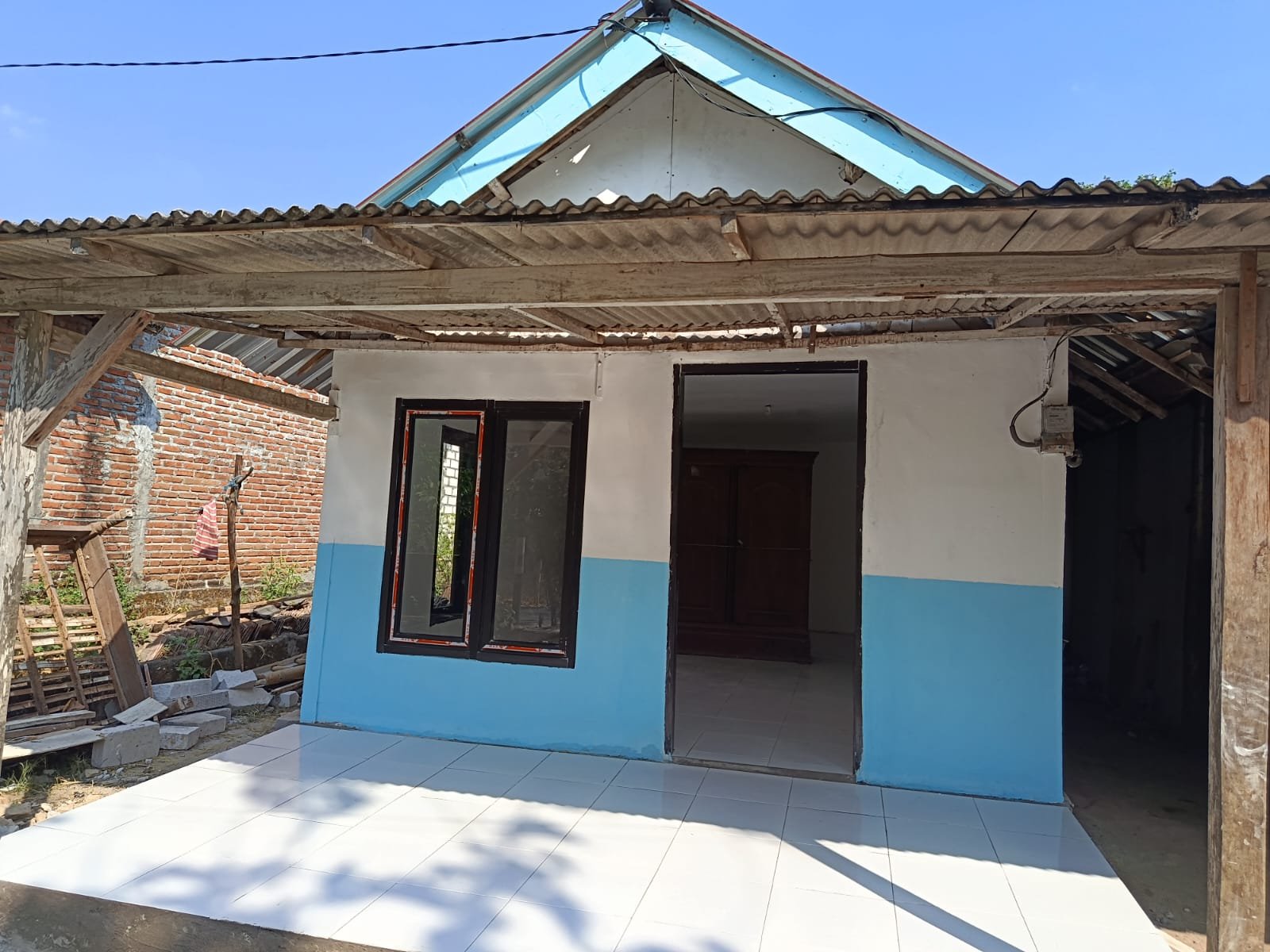 Dinding Rumah Ibu Saelah Mulai Berdiri Rapi, Progres RTLH TMMD Ke-129 Kodim 0813/Bojonegoro Terus Berjalan*
