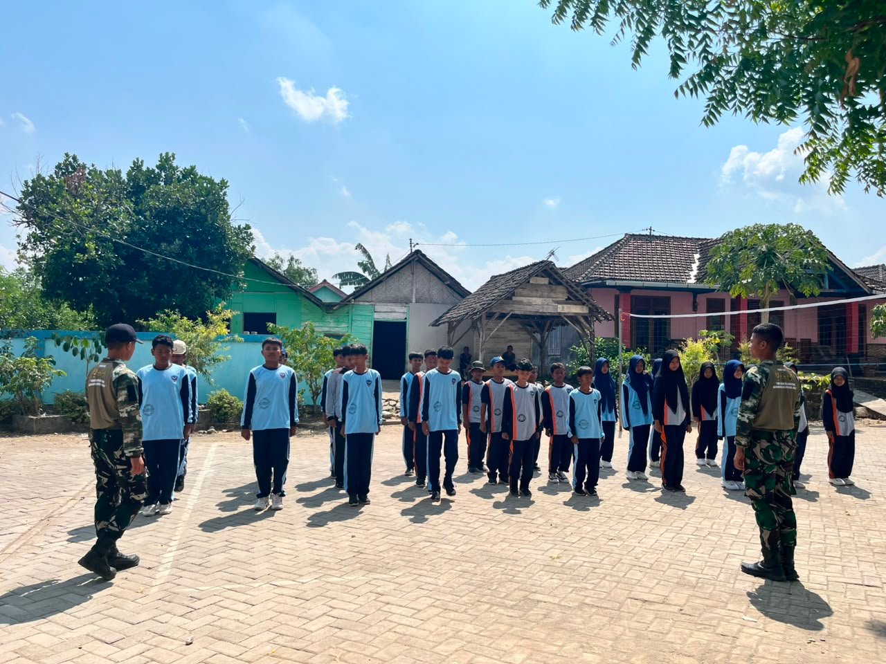 Dari SMPN 1 Atap Kesongo, TMMD Ke-129 Siapkan Generasi Muda Berkarakter