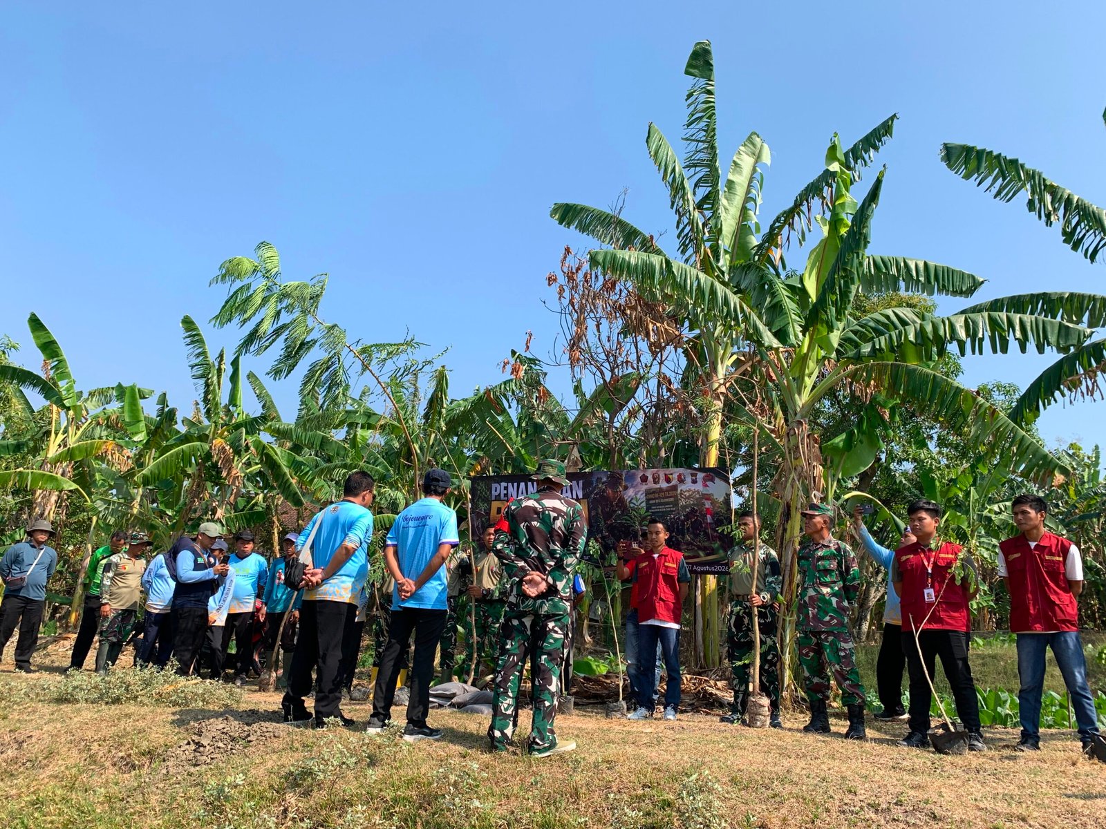 TMMD Ke-129 Kodim 0813/Bojonegoro Tanam Pohon, Hijaukan Desa Kesongo