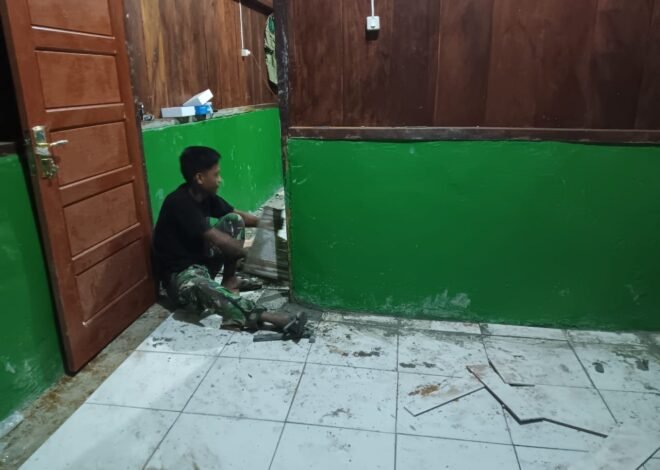 Pantang Menyerah hingga Malam, Satgas TMMD Ke-129 Kodim 1807/Sorsel Lembur Finishing Rumah Type 36 untuk Warga Kampung Sesor