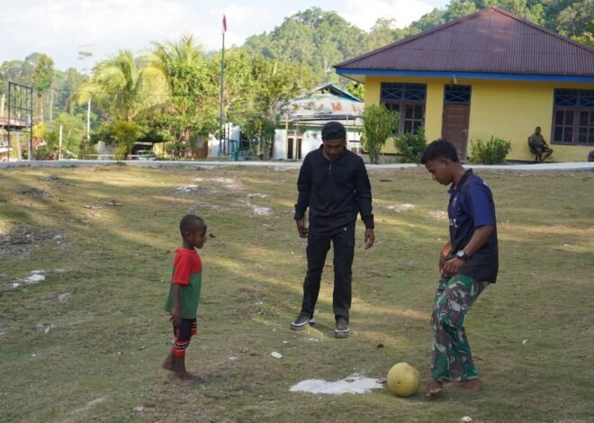 Bukan Sekadar Membangun Desa, Satgas TMMD Ke-129 Hadirkan Keceriaan Bersama Anak-Anak Kampung Sesor