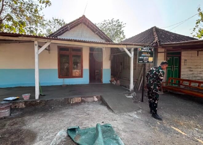 Kerja Sama Satgas TMMD Ke-129 Kodim 0813/Bojonegoro Percepat Pembangunan RTLH Ibu Jasmiati