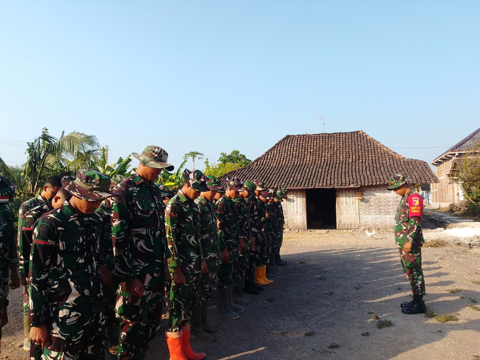 Apel Sebelum Bertugas, Satgas TMMD Ke-129 Kodim 0813/Bojonegoro Perkuat Kesiapan Personel