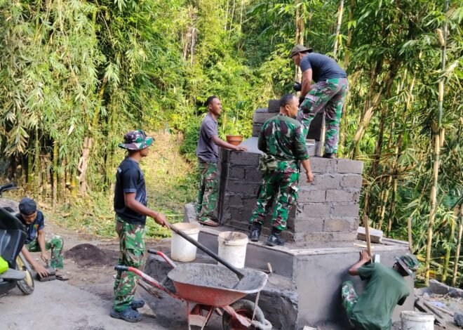Pembuatan Tugu TMMD Ke-129 Kodim 1626/Bangli Jadi Simbol Kebersamaan TNI dan Warga Sekardadi
