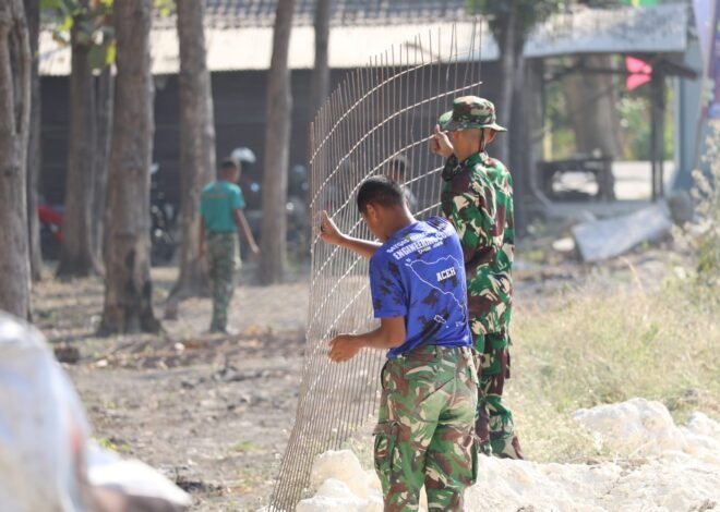 ​Peluh Tak Surutkan Langkah: Satgas TMMD ke-129 Kodim 0812/Lamongan Tetap Bertenaga Tuntaskan Rabat Beton
