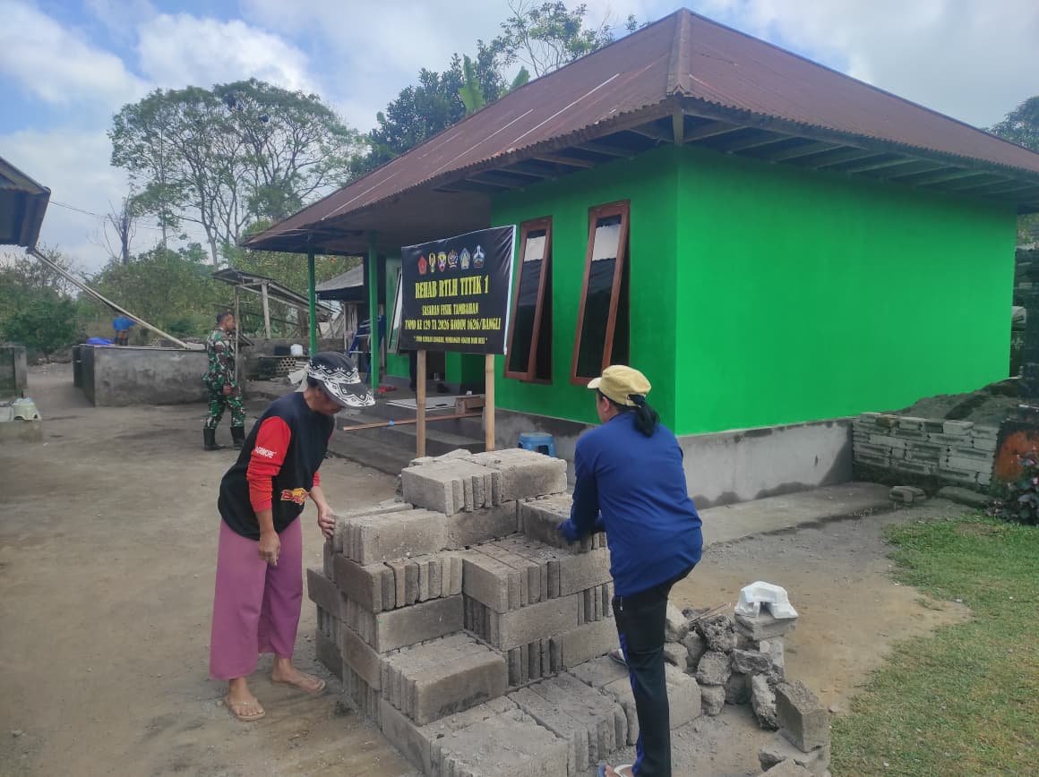 Rumah I Wayan Pasta Kian Rapi, Sentuhan Satgas TMMD Ke-129 Kodim 1626/Bangli Hampir Rampung