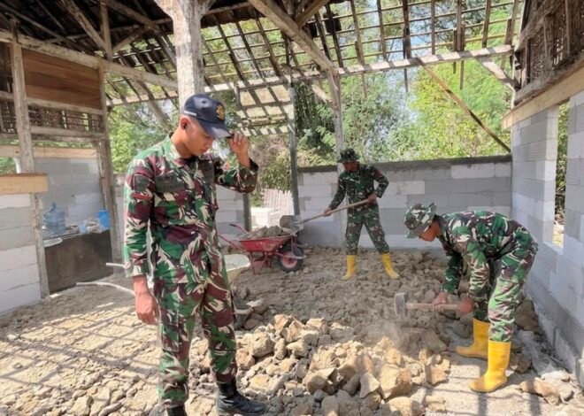 Pemasangan Dinding Batako RTLH Bapak Kardo Jadi Fokus Satgas TMMD Ke-129 Kodim 0813/Bojonegoro