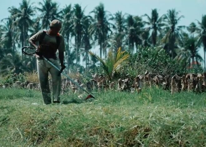 Peduli Lingkungan, Satgas TMMD dan Warga Rawat Saluran Air Kampung Patin