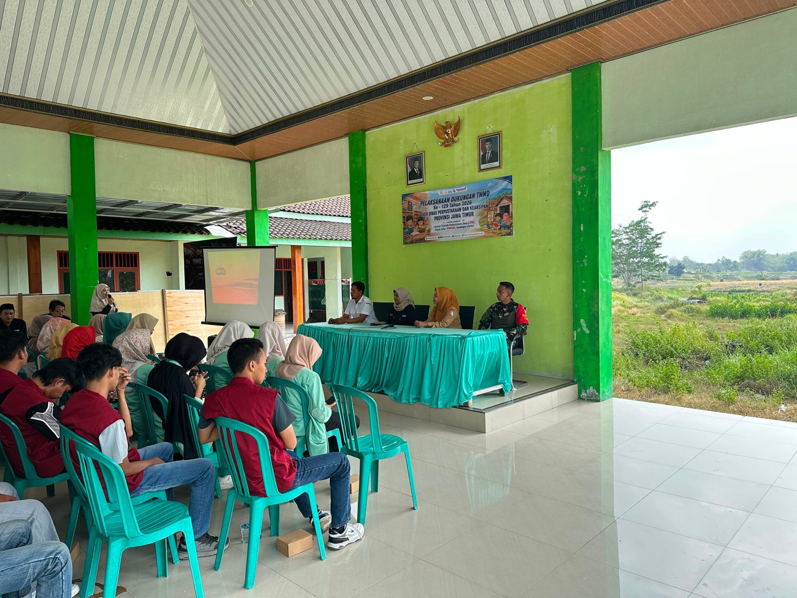 Kegiatan Dinas Perpustakaan dan Kearsipan Jawa Timur Semarakkan Program Nonfisik TMMD Ke-129 Kodim 0813/Bojonegoro