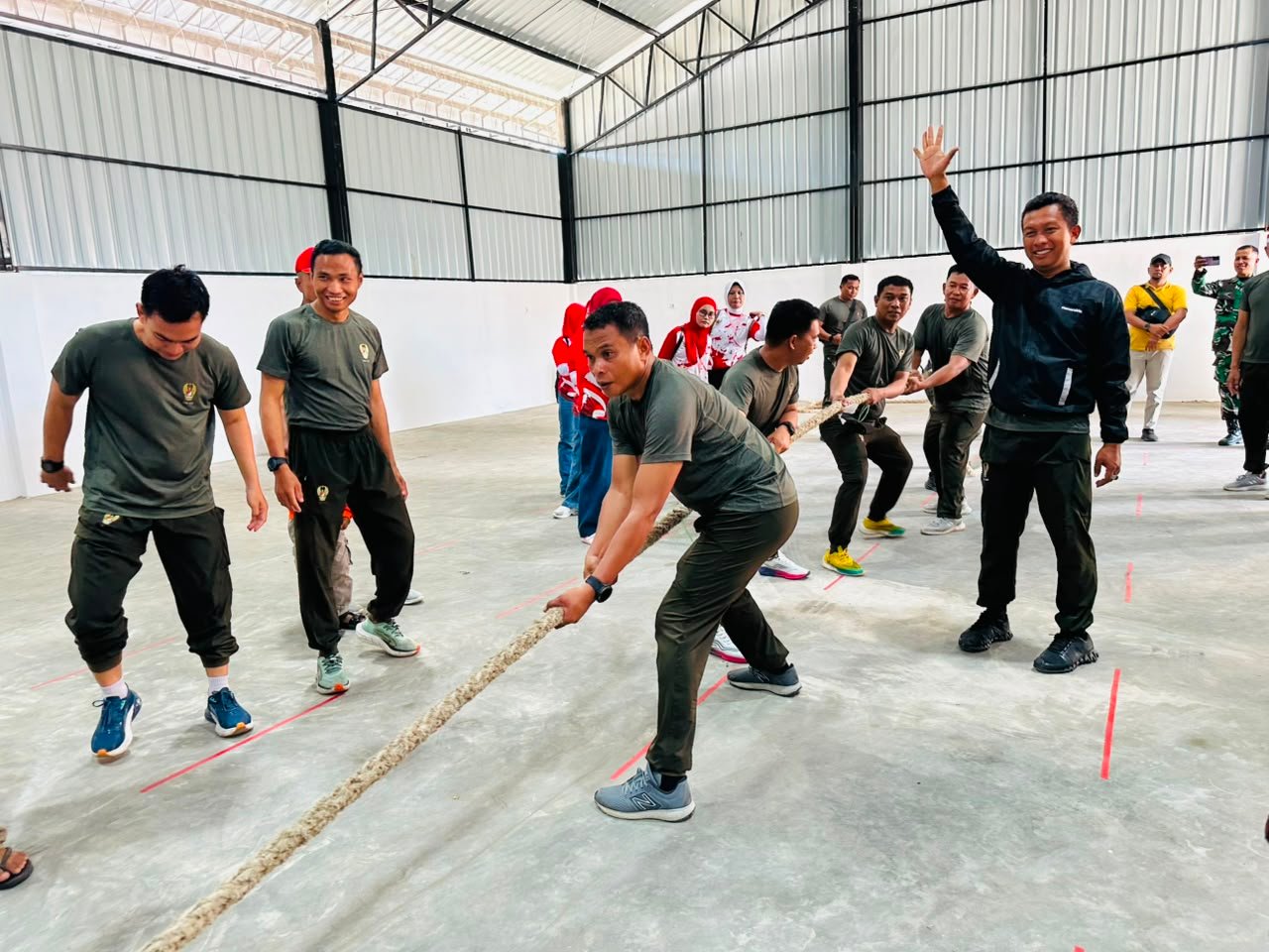 Semarak HUT RI Ke-81, Satgas TMMD Ke-129 Kodim 1404/Pinrang Hadirkan Beragam Lomba Meriah