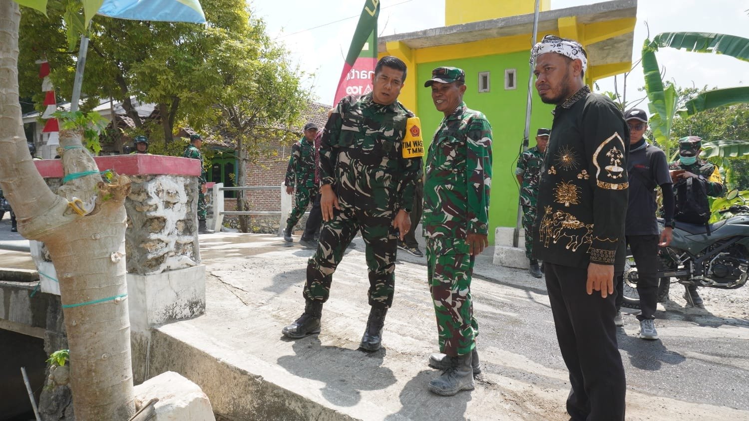 Tutup Rangkaian Evaluasi Field, Ketua Tim Wasev TMMD 129 Sampaikan Pesan Strategis Kepada Danramil, Danki Satgas, dan Kades Tlemang