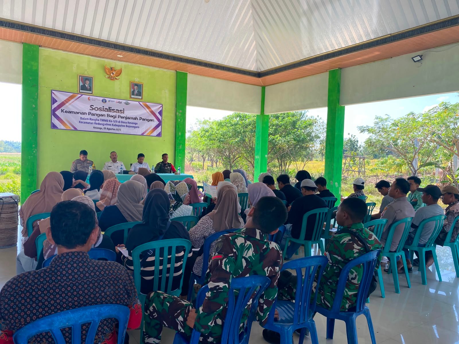 TMMD Ke-129 Kodim 0813/Bojonegoro Gelar Sosialisasi Keamanan Pangan bagi Penjamah Pangan di Desa Kesongo