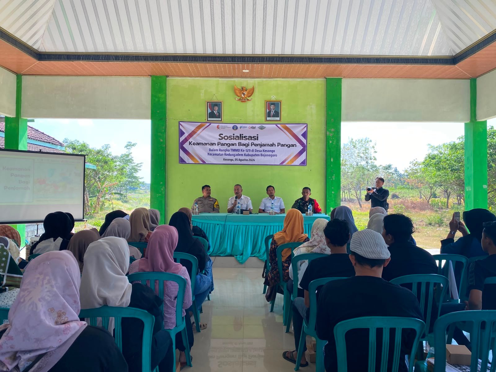 Edukasi Keamanan Pangan Warnai Program Nonfisik TMMD Ke-129 di Balai Desa Kesongo