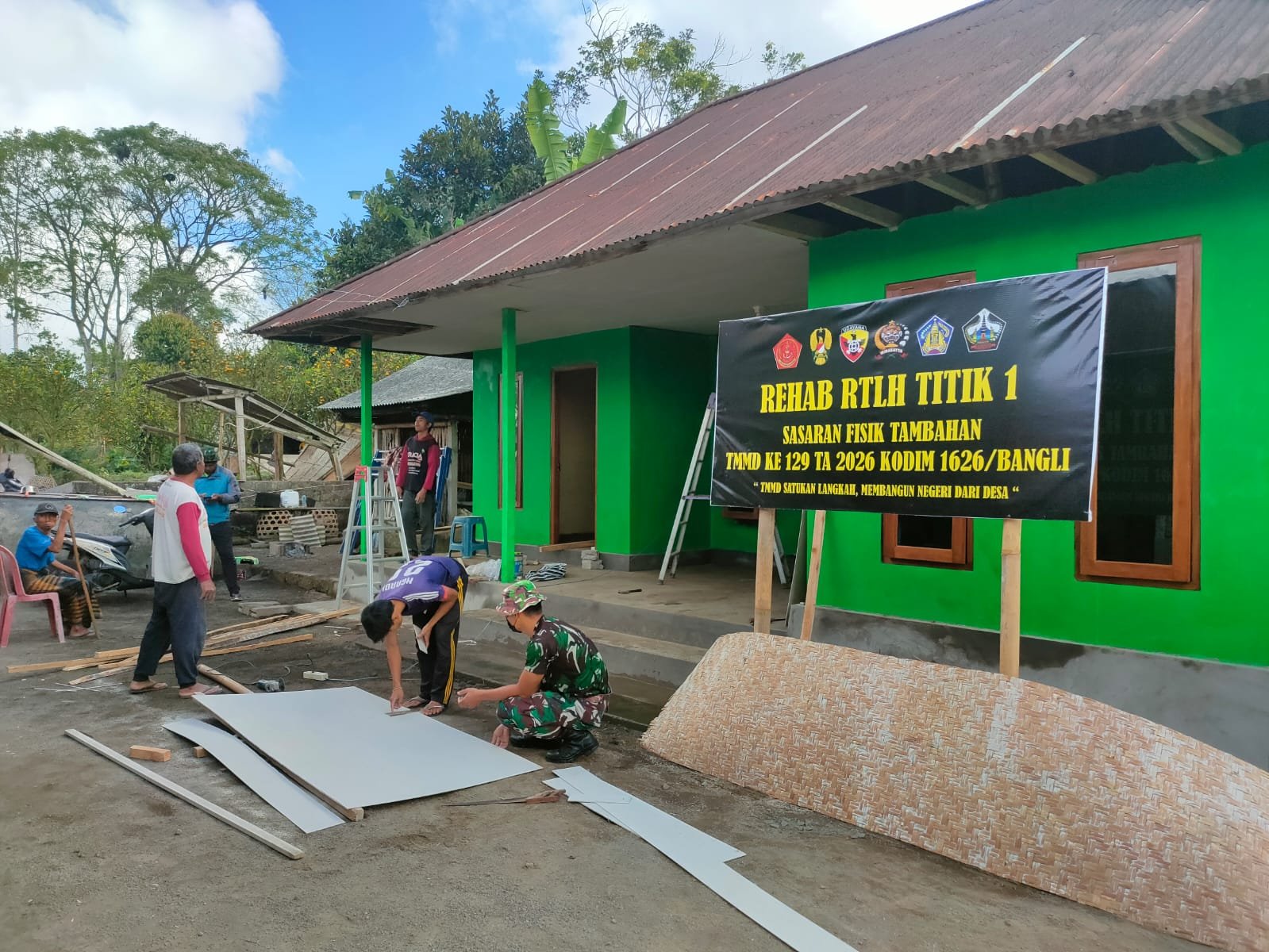 Sentuh Kebutuhan Dasar Warga, Rehab RTLH Wayan Pasta Jadi Sasaran TMMD Ke-129 Kodim 1626/Bangli