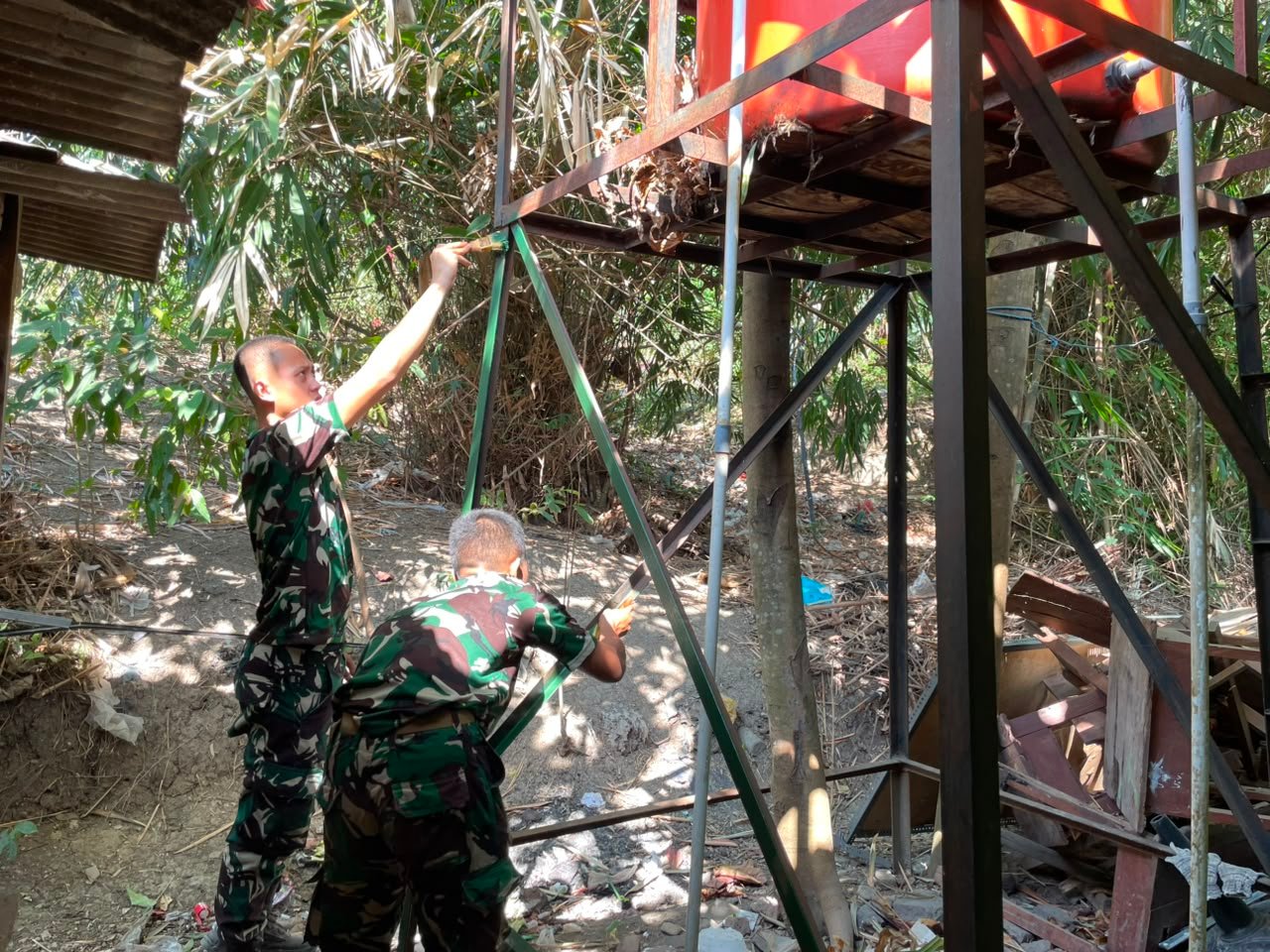 Sentuhan Warna Satgas TMMD Kodim 0813/Bojonegoro Hadirkan Wajah Baru SDN Kesongo 1