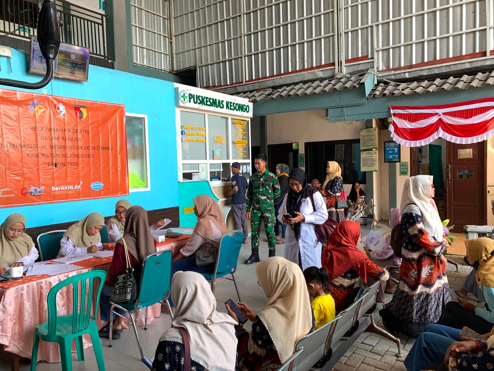 Dukung Kesehatan Masyarakat, TMMD Ke-129 Gelar Pelayanan KB di Puskesmas Kesongo