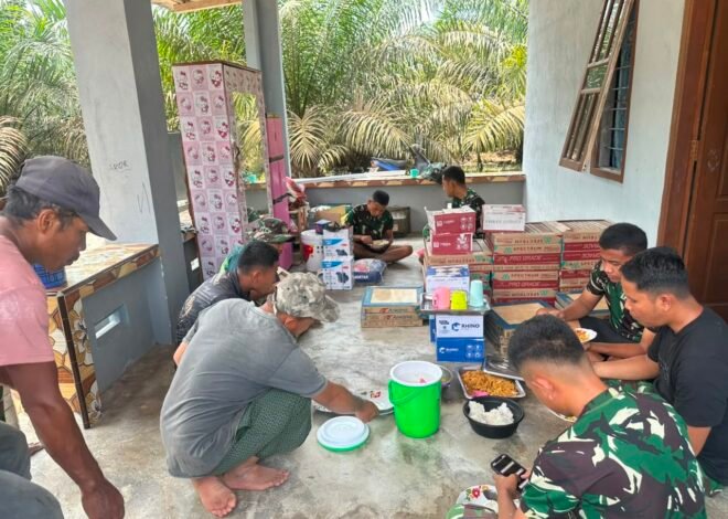 Kehangatan Makan Bersama Warnai Pelaksanaan TMMD 129 Kodim Bangka di Desa Deniang