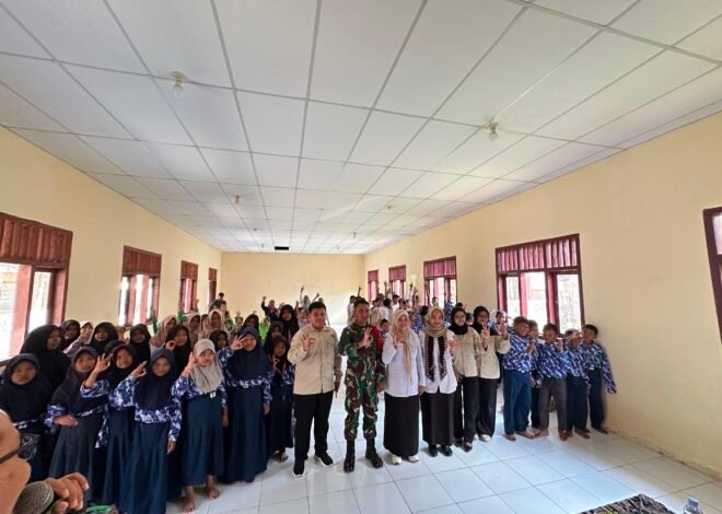 TMMD Ke-129 Kodim 0813/Bojonegoro Bekali Pelajar SMP 1 Atap dengan Edukasi Gizi, Stunting, dan Kesehatan Reproduksi