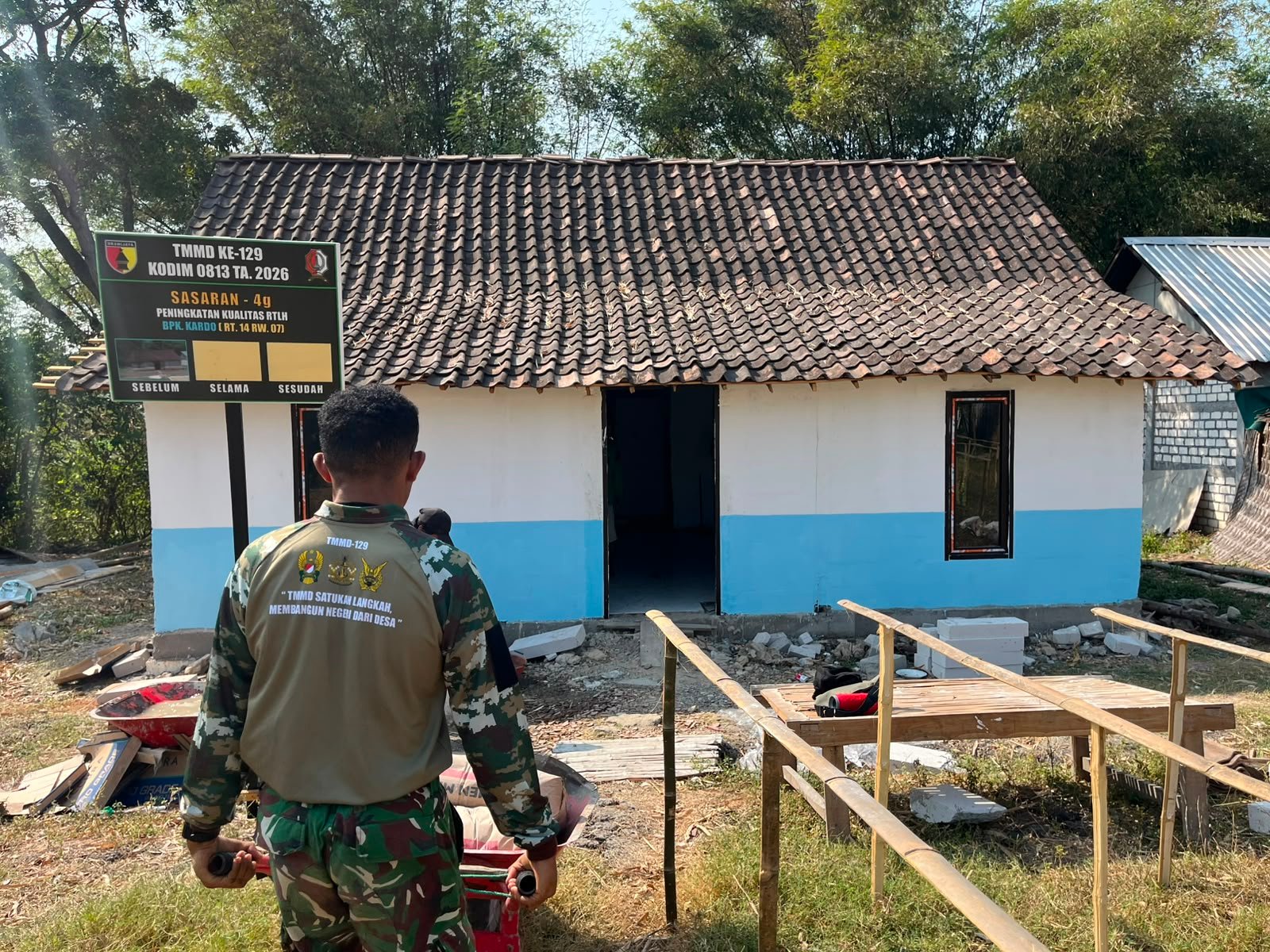 Kerja Sama Satgas TMMD Percepat Pendistribusian Material Pembangunan
