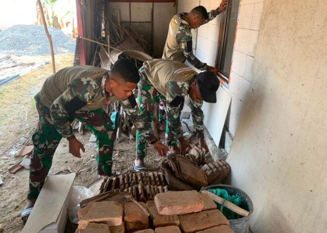 Gotong Royong Satgas TMMD Percepat Pemasangan Jendela RTLH Ibu Wagini
