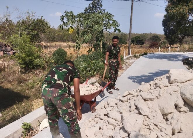 Semangat Pengabdian Satgas TMMD Kodim 0813/Bojonegoro Terlihat dalam Penimbunan Jalan