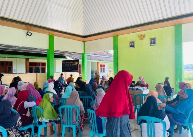 Peduli Kesehatan Lansia, TMMD Ke-129 Kodim 0813/Bojonegoro Gelar Posyandu di Balai Desa Kesongo