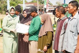 Komiten Persit Sukseskan TMMD 129 Bojonegoro di Kesongo