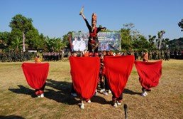 Tari Api Kayangan Bikin Pembukaan TMMD 129 Bojonegoro Spektakuler
