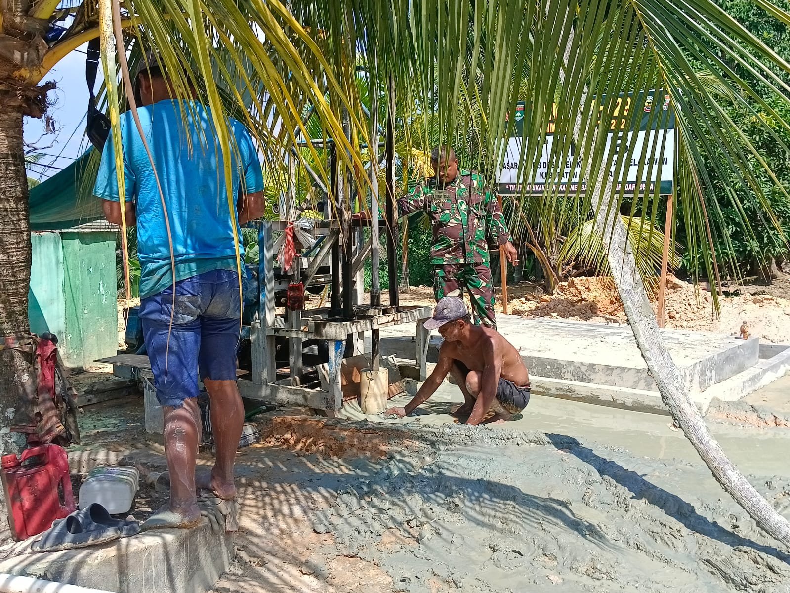 Pengeboran Sumur di TMMD ke-129 Kodim 0313/KPR Sukses Tembus 42 Meter di Desa Delik
