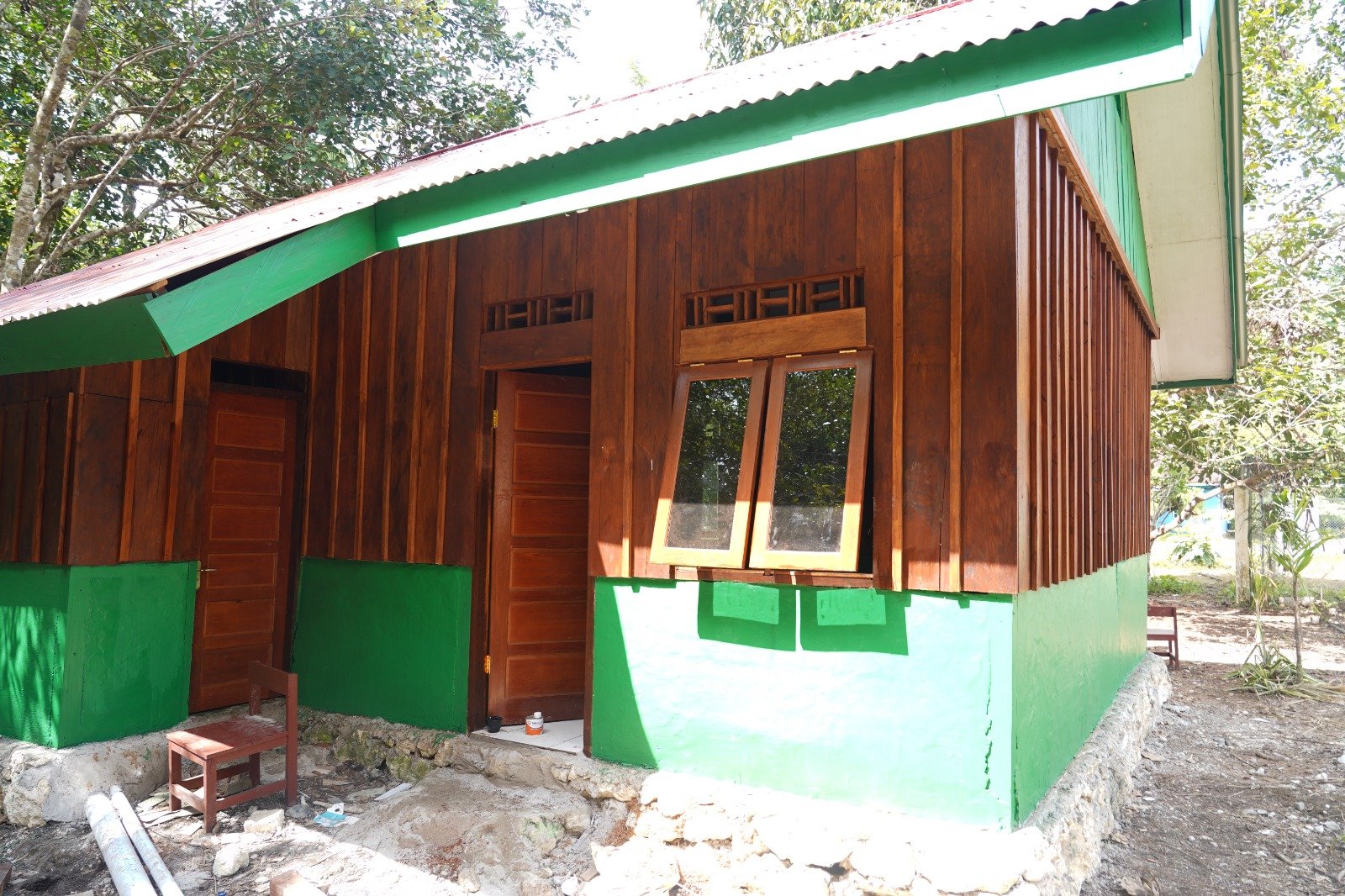 Keberhasilan TMMD Ke-129: Rumah Pertama di Sesor Selesai Dibangun
