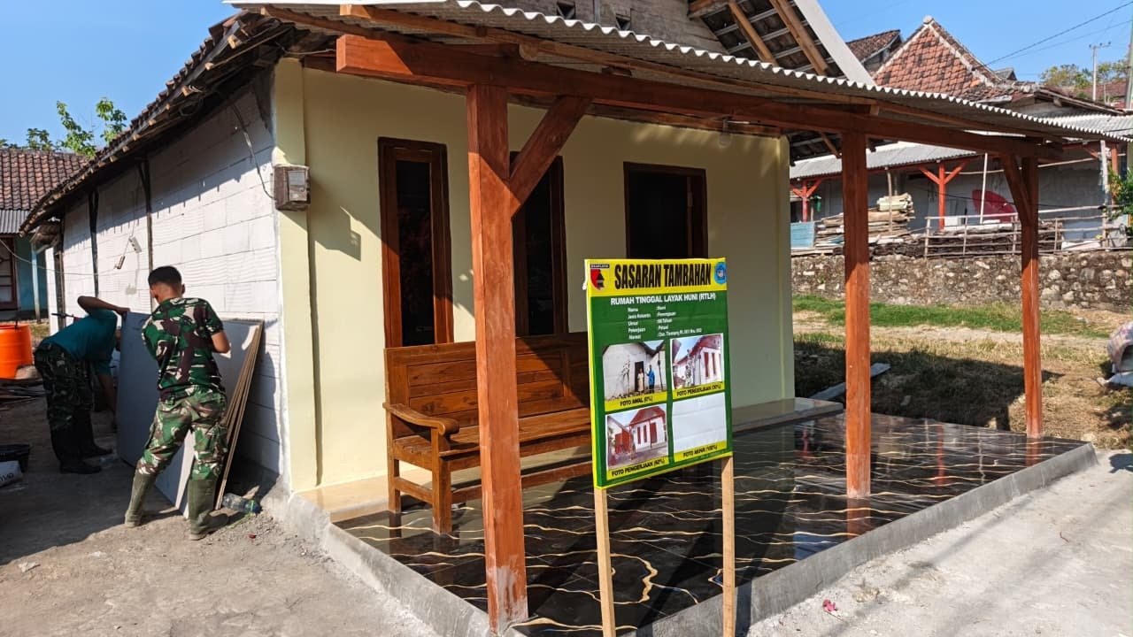Transformasi Rumah Ibu Kemi: Bukti Sinergi Satgas TMMD 129 dan Warga Tlemang