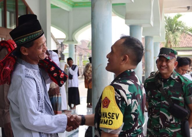 Saat Bintang Satu dan Warga Bersujud Bersama: Potret Kebersamaan Tim Wasev TMMD 129 Bojonegoro di Desa Kesongo