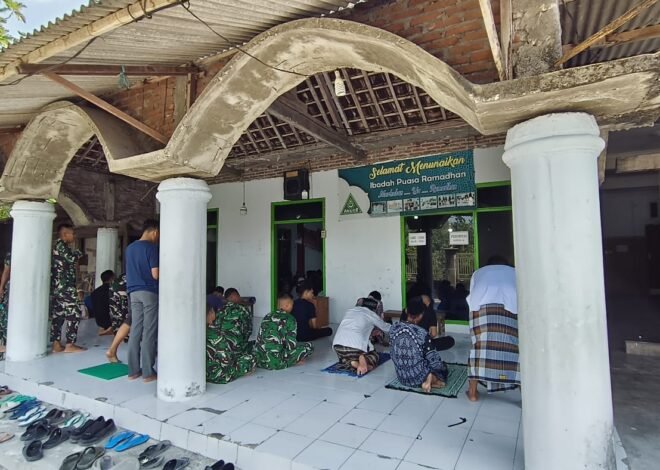 ​Kemanunggalan dalam Sujud: Satgas TMMD ke 129 dan Warga Desa Tlemang Lebur dalam Kekhusyukan Sholat Berjamaah